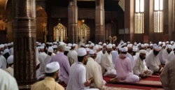 Menggugah Kebersamaan dan Persaudaraan Umat Muslim: Isi Khutbah Singkat Hari Raya